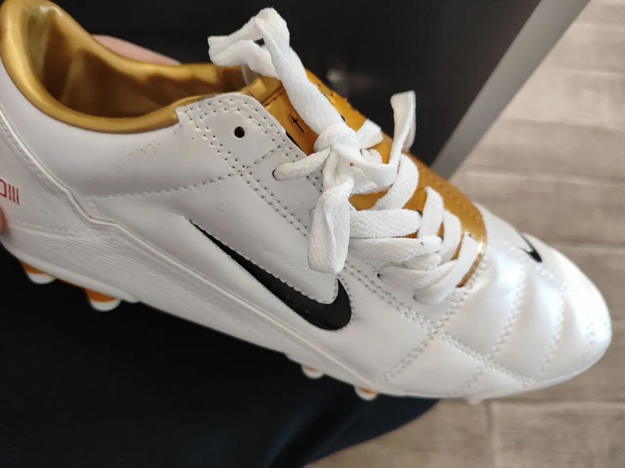 CHUTEIRA NIKE 41 - Foto 2