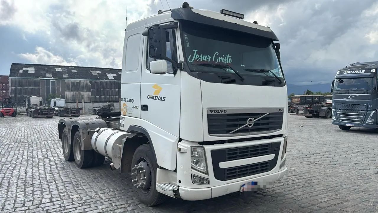 Volvo FH 520 e FH 440, 6x4, i-shift, 2011 com rastreador - Foto 12