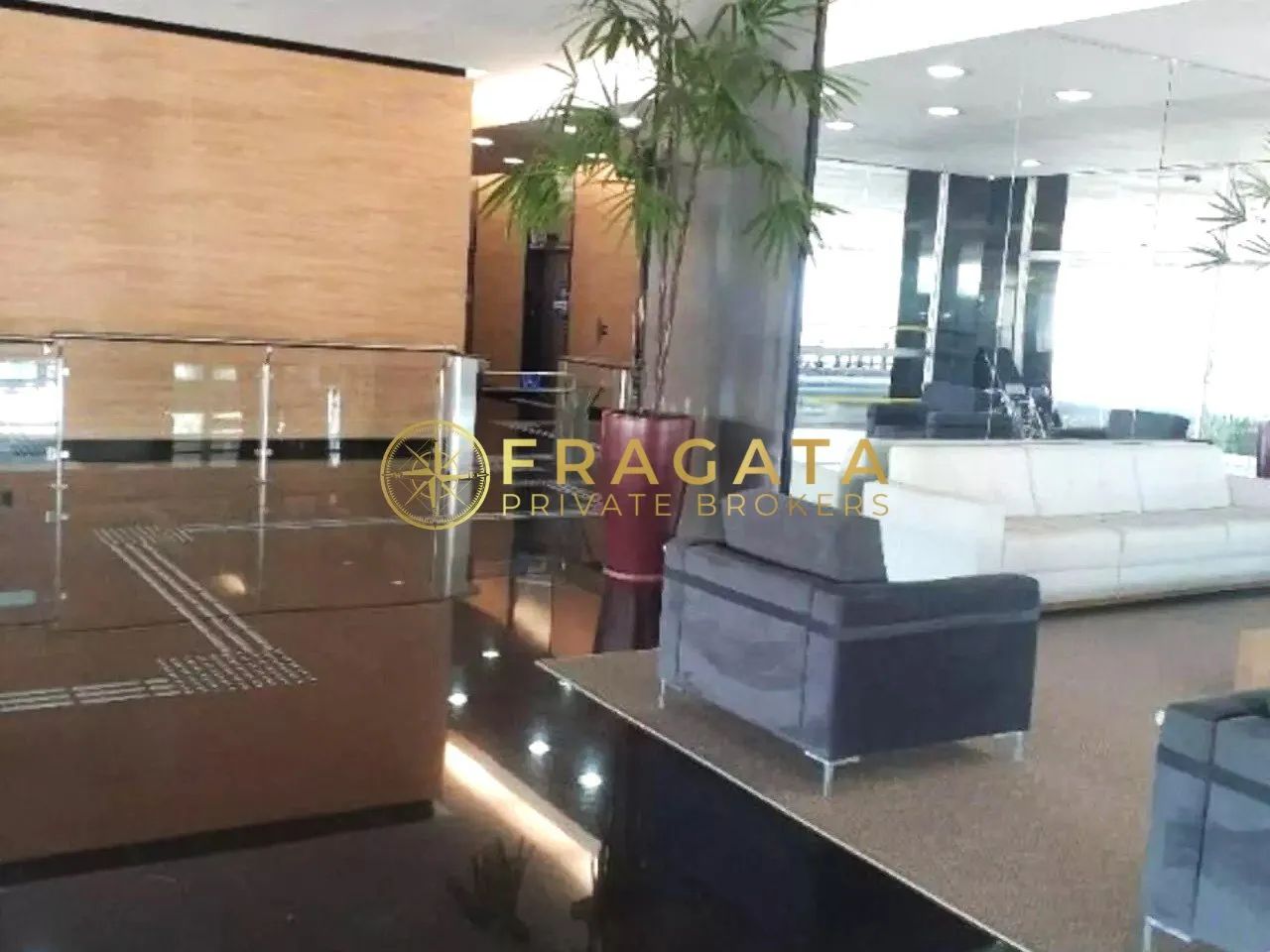 Conjunto comercial Jardim São Luís Centro Empresarial 2844,04 m² 28 vagas