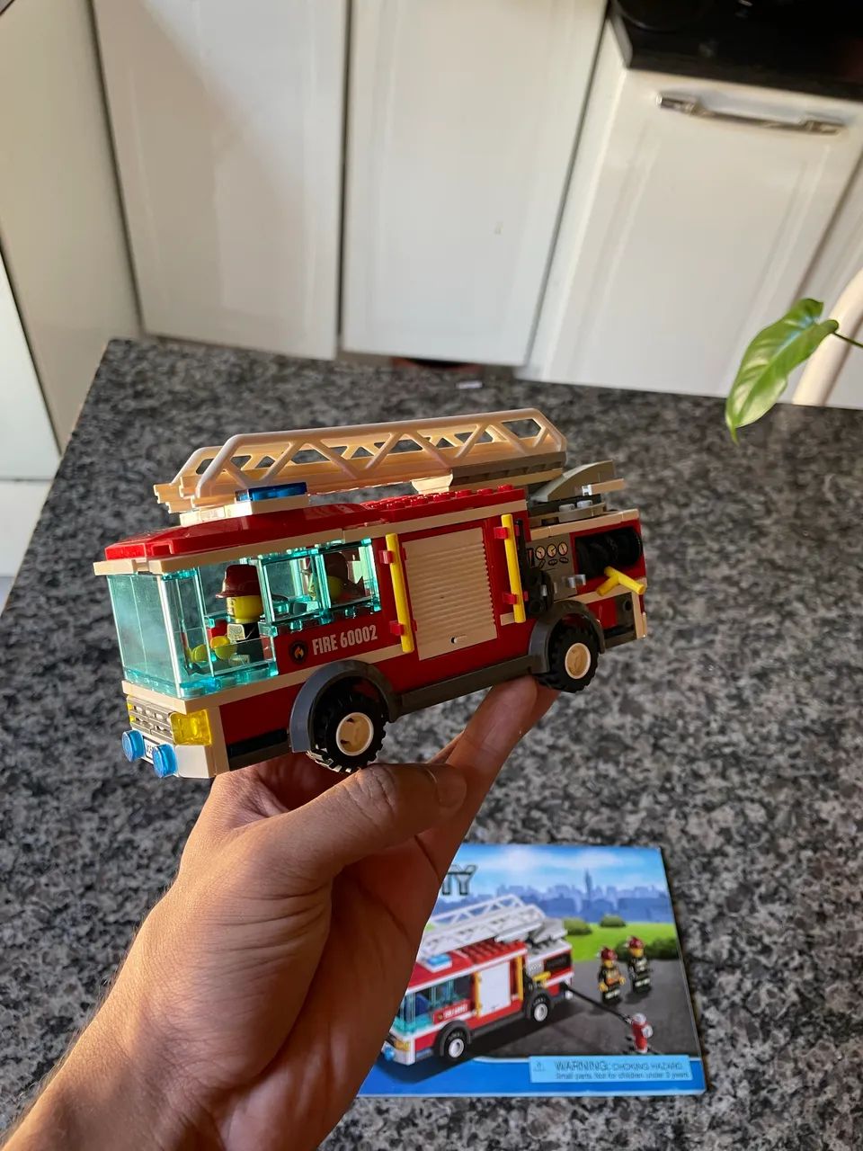 Lego city bombeiro 60002 - Foto 3