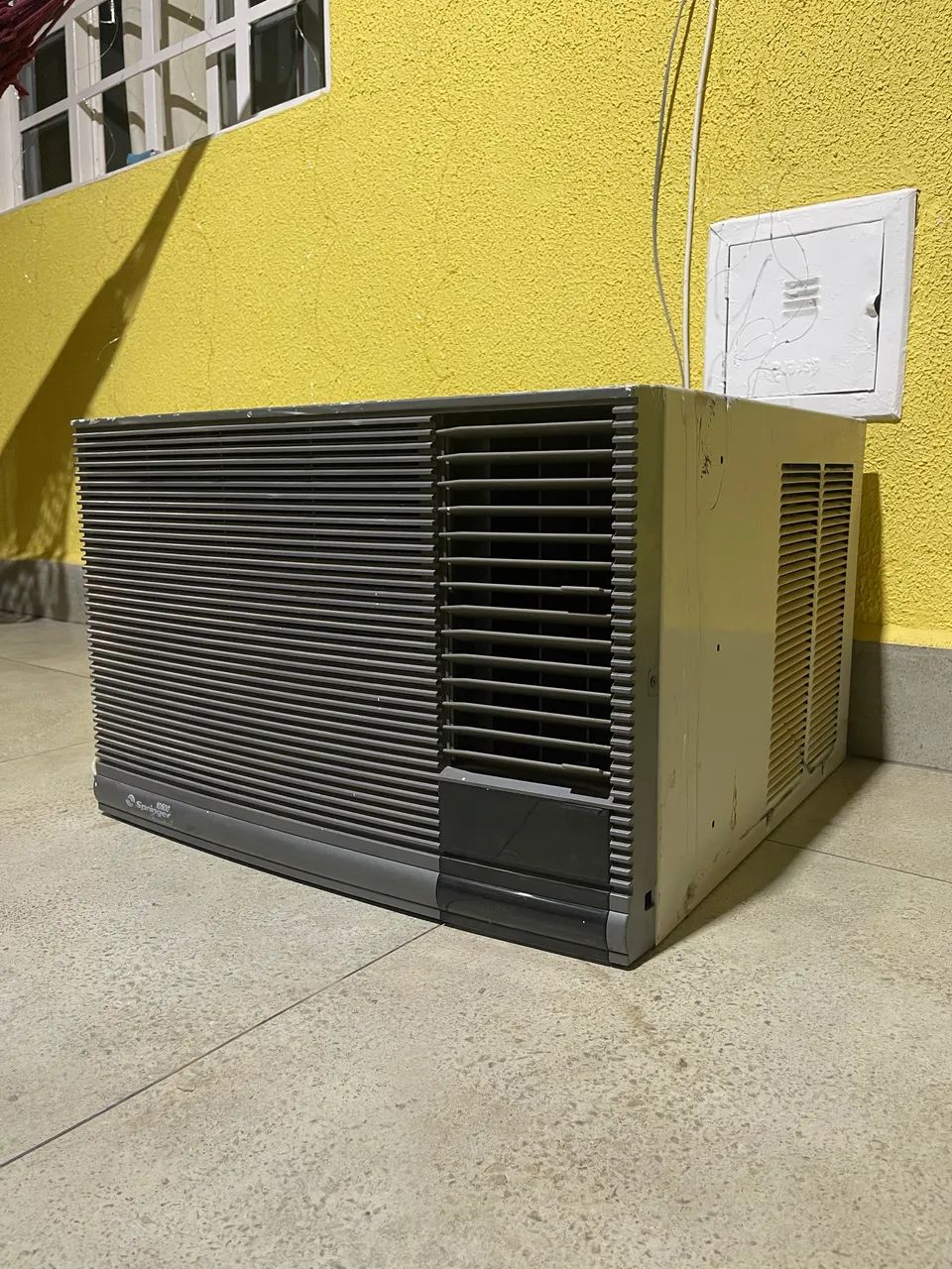 Ar-condicionado de Janela 15.000 BTUs - Gelando Muito