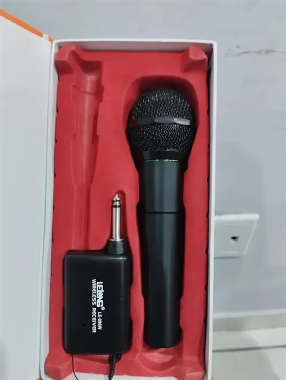 Microfone Sem Fio Lelong LE-996W | Com Receptor P10 | Funcionando - Foto 2