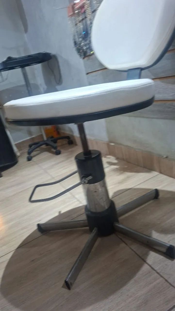 Cadeira de cabeleireira baratissimo  - Foto 3