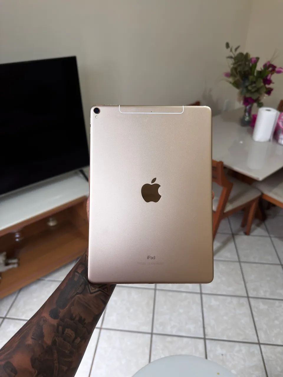 ipad pro 10.5 256 gb  ( Wi-Fi + celular) - Foto 2