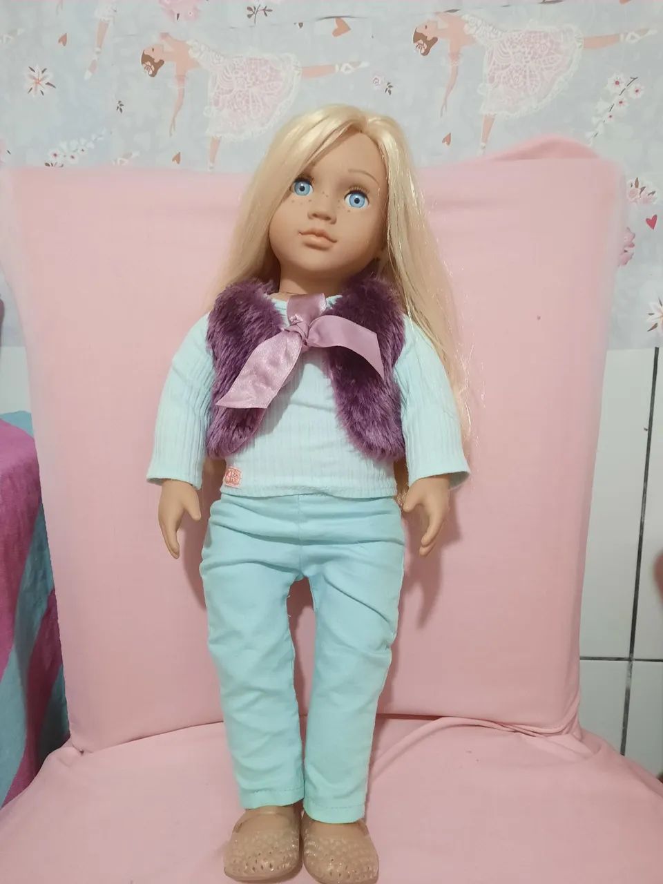 Boneca our generation loira 