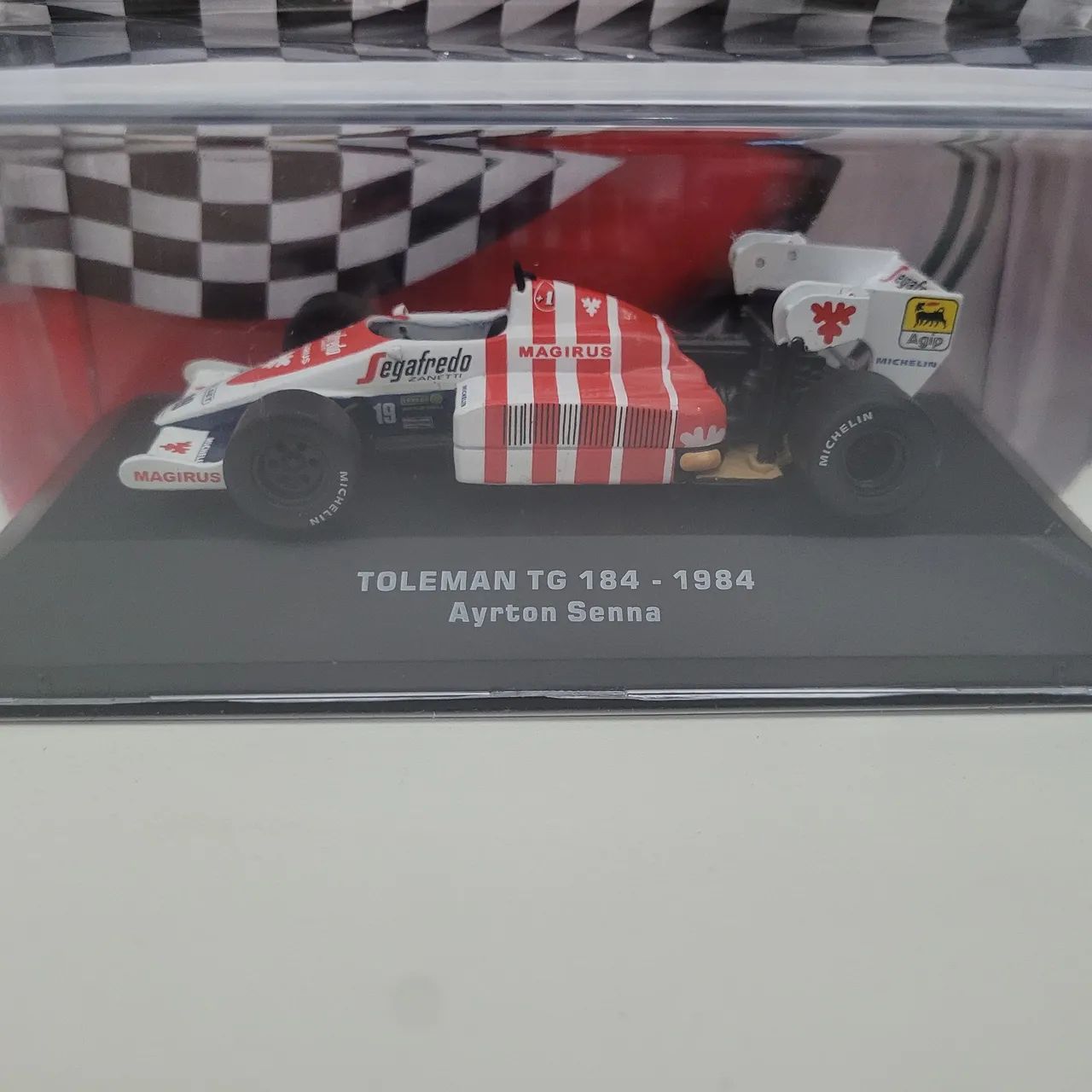 Miniatura fórmula 1 Senna 