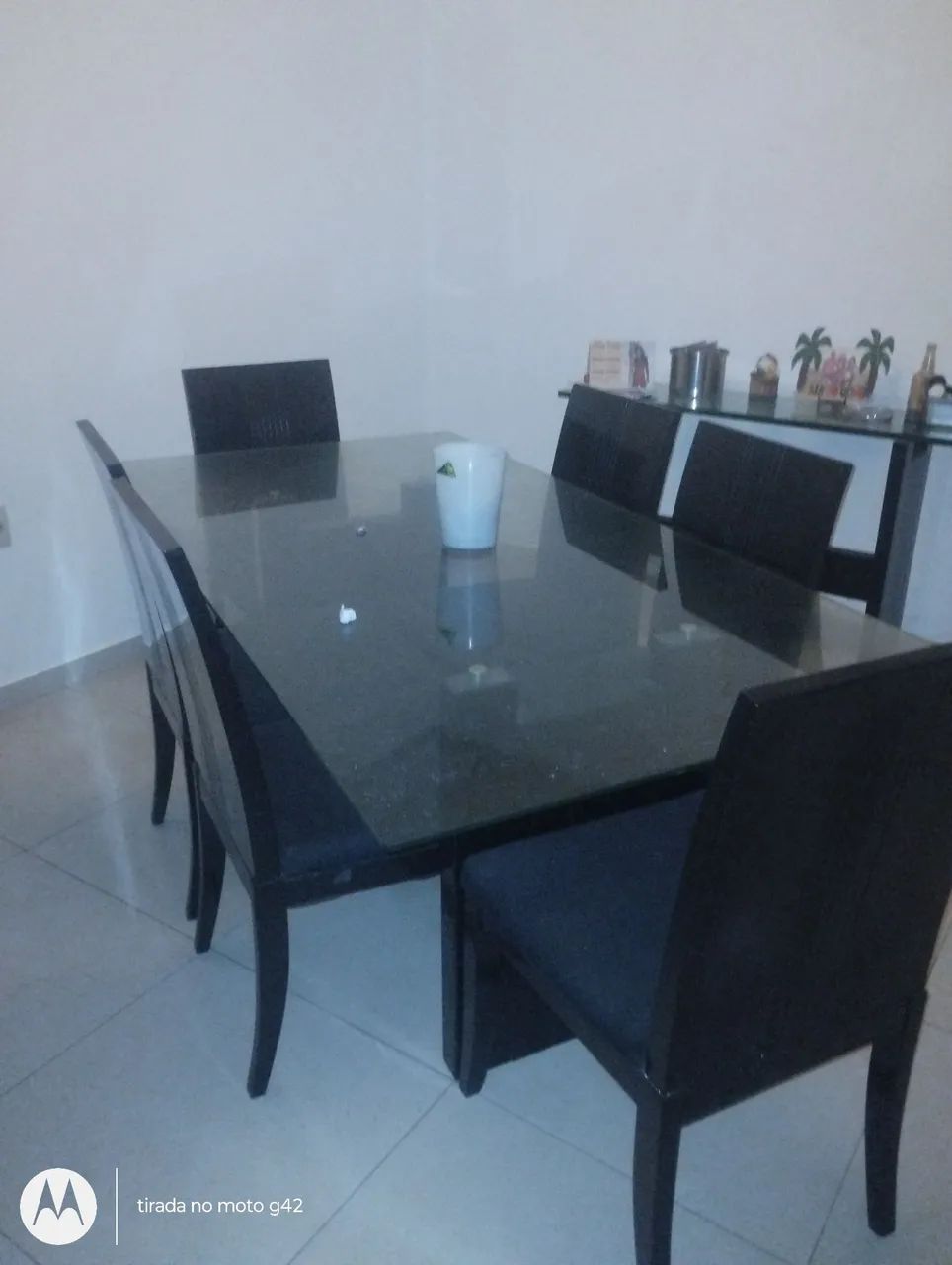 Mesa de vidro com seus lugares  - Foto 3