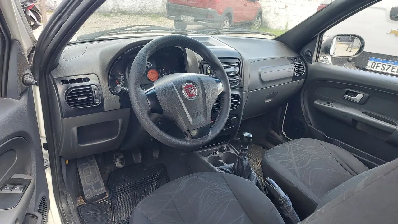 Fiat Strada Working Hard 1.4 Fire Flex 8V CD 2018 - Foto 2