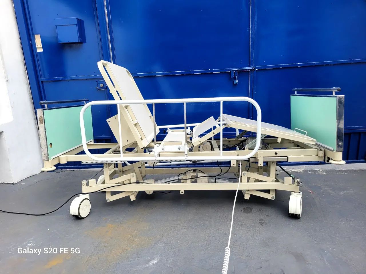 Cama Hospitalar elétrica (Poltrona) - Foto 2