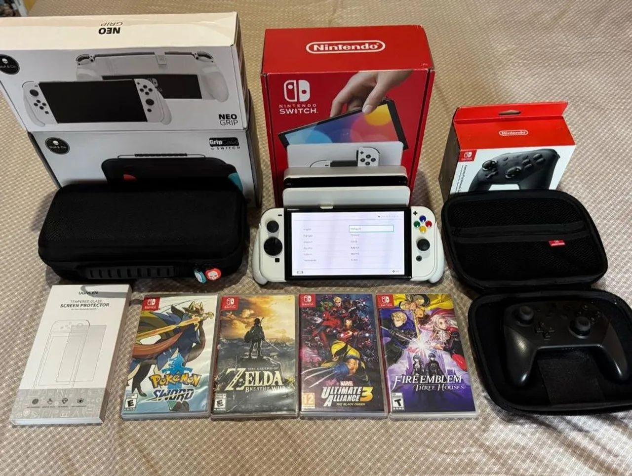 Nintendo Switch OLED + 4 jogos e acessórios