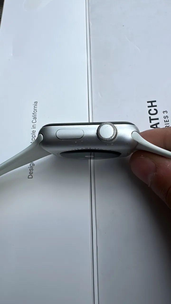 Apple Watch Series 3 42mm Silver - OLX Pay - Parcelo 18x - Prata
