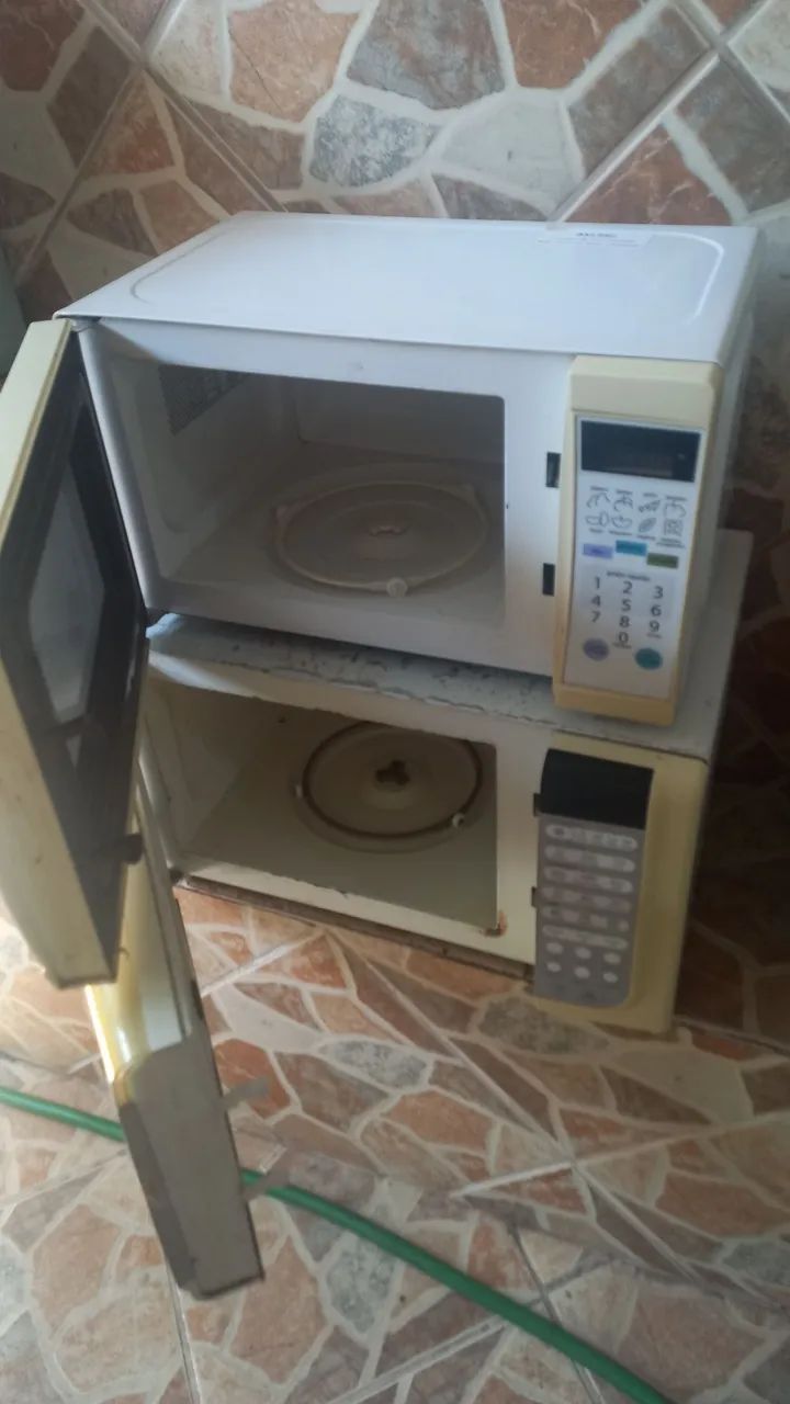  Dois Micro-ondas  - Foto 2