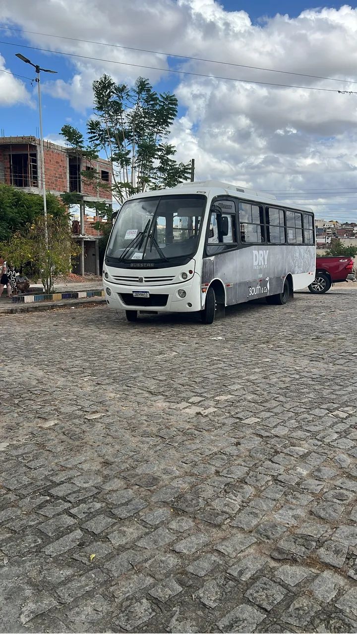 Micro ônibus 32 lugares 