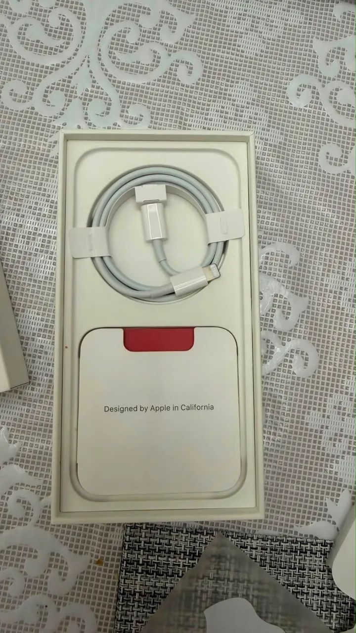 iPhone 13 / 256GB / Vermelho  - Foto 5