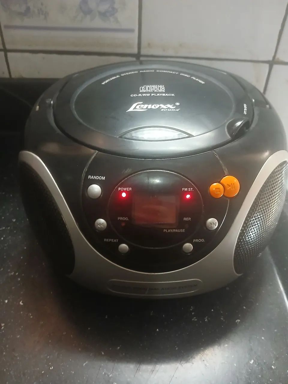 Radio lenox