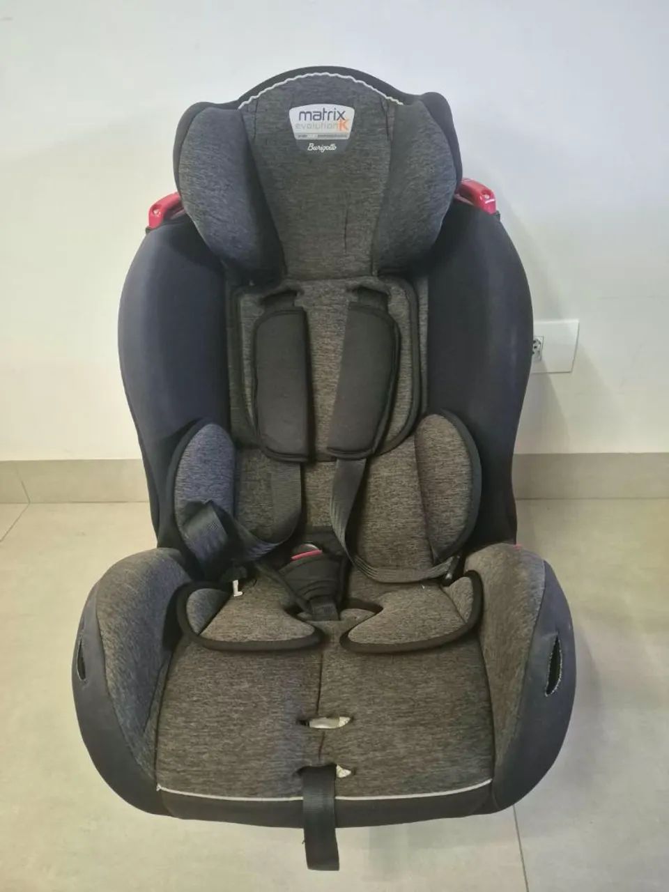 Cadeira para auto Burigotto Matrix Evolution k de 0 a 25 kg. - Foto 3
