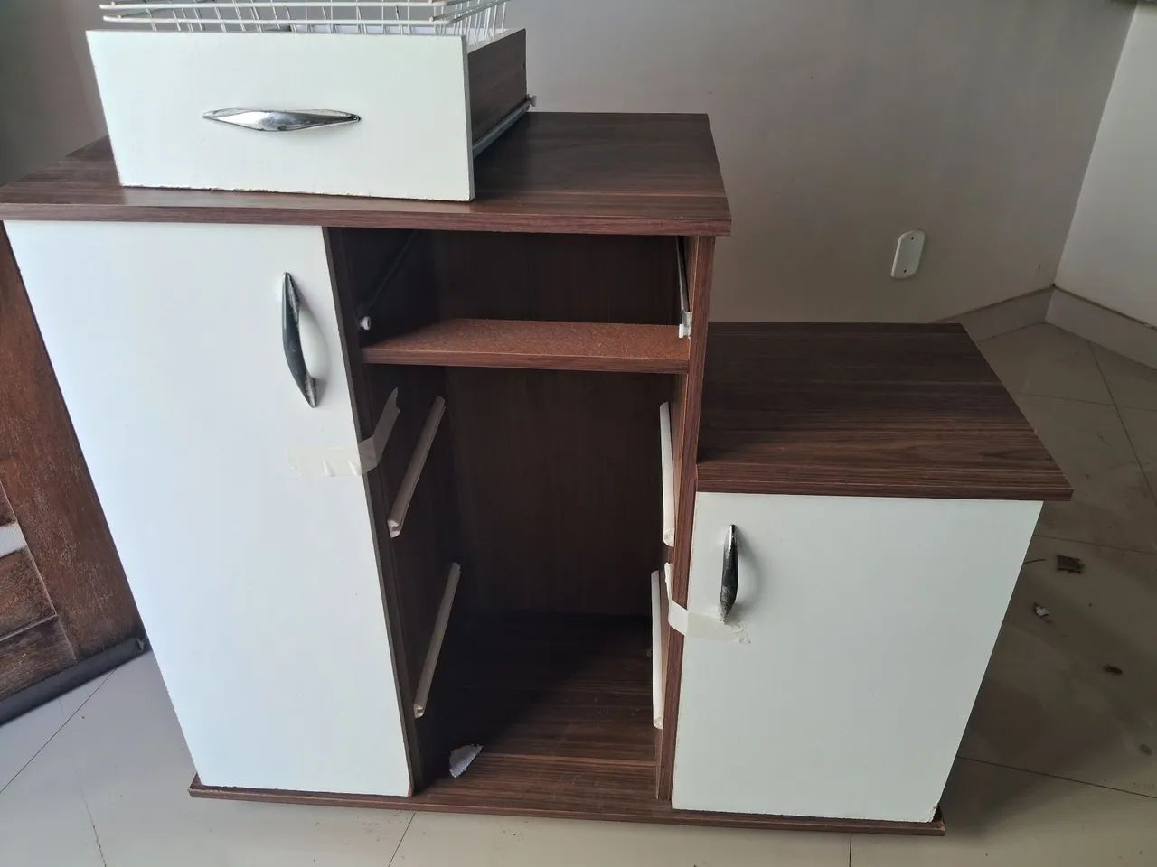 Armário multiuso para cozinha