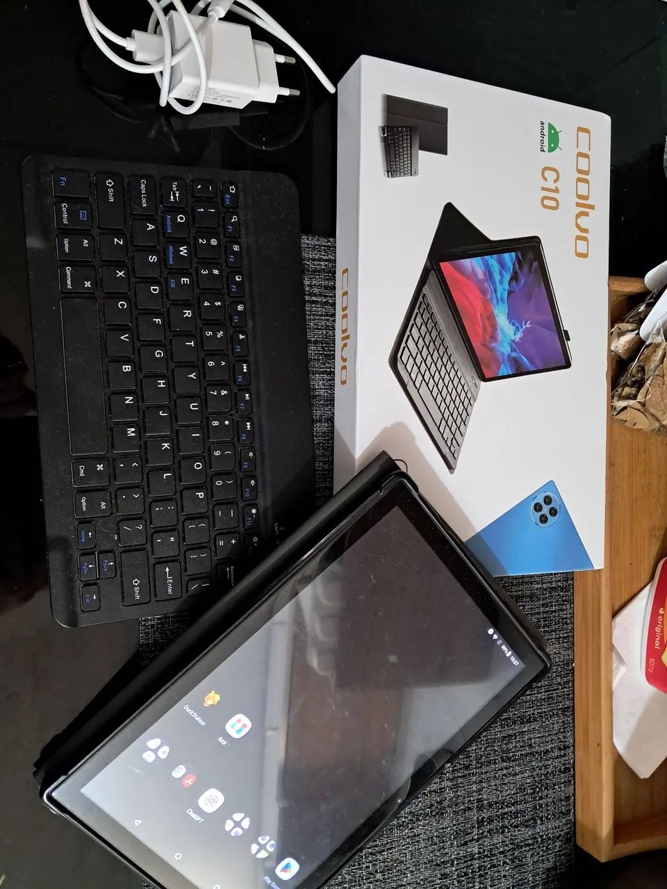 Tablet coolvo c10 com teclado e capa