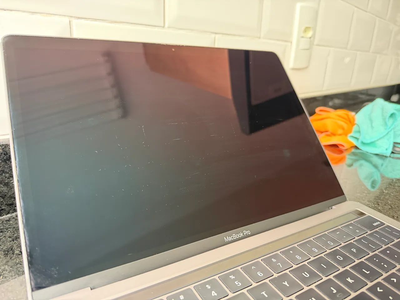 MacBook Pro 2017 i5, 8GB, 256SSD (leia a descrição) - Foto 5