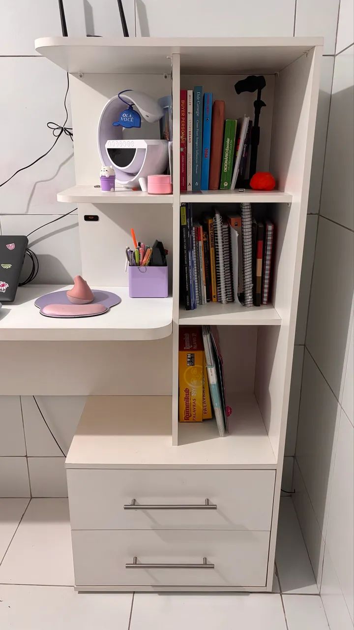 Escrivaninha branca / Mesa de computador branca65126499019905122