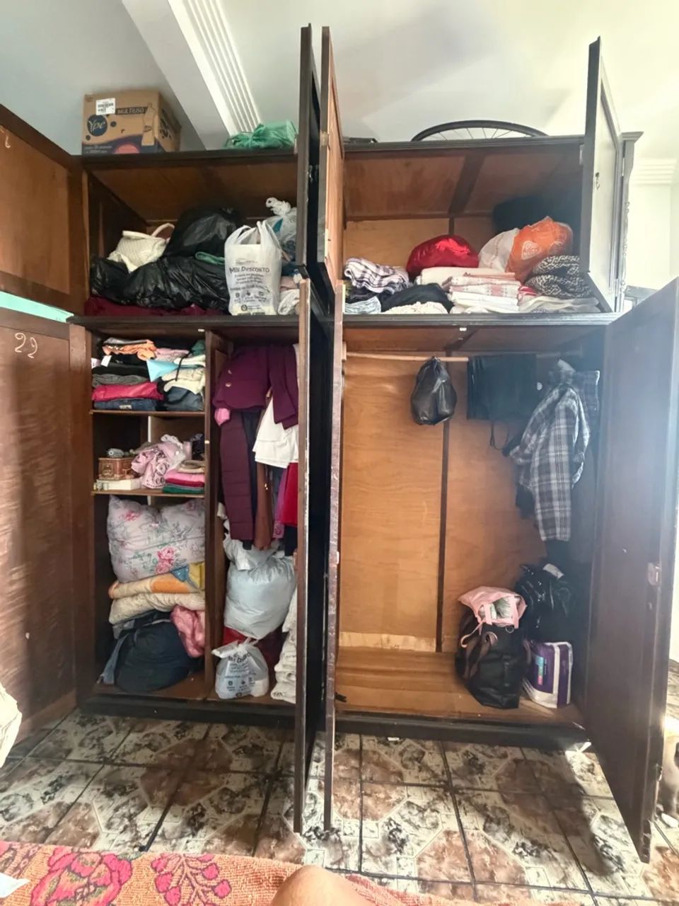 Guarda roupas 4 portas - Foto 3
