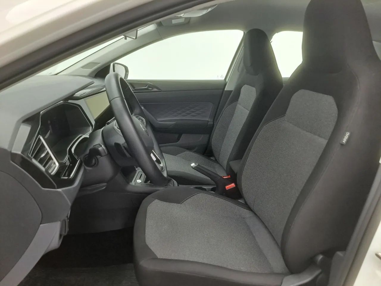 Volkswagen Polo Comfortline TSI 1.0 Flex 12V Aut., foto 16 de 18