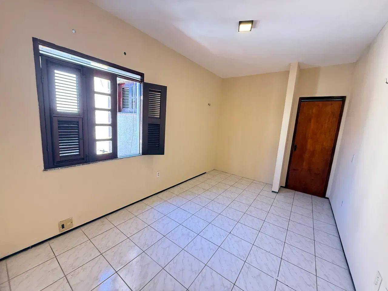 linda casa com 3 quartos, sendo 2 suites no mondubim - Foto 4
