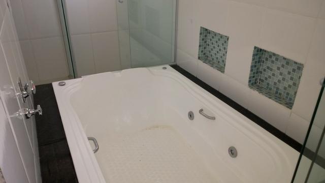 Samuel Pereira oferece: Casa Sobradinho RK 4 Suites Alto Padrão Churrasqueira Aceita troca - Foto 15