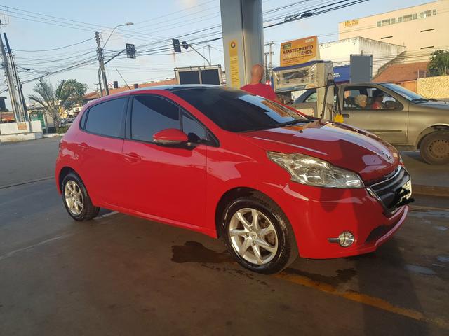 Peugeot 208 Allure
