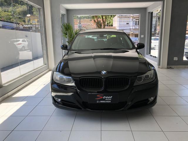 BMW 320i 2011 Top + All black , sem detalhes - Foto 2