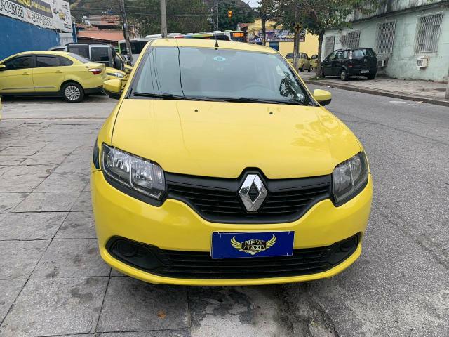 Ex taxi - Logan Expression 1.6 2015 financio com pequena entrada - Foto 2