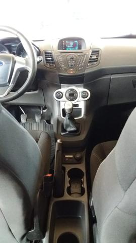 New Fiesta Hatch Impecável 2015 - Foto 7