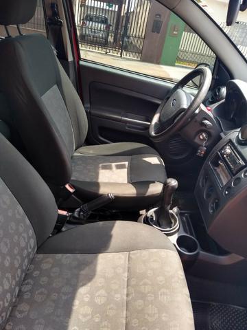 Vende-se Fiesta em ótimo estado - Foto 2