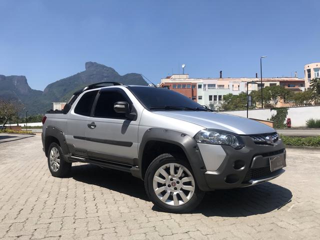 Fiat Strada Adventure cd 3 portas automática 1.8 flex com GNV completa