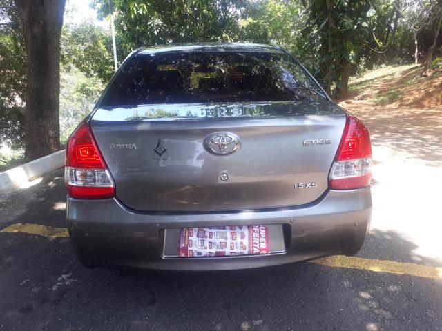 Toyota etius novo com gás. 2017 43.000,00 - Foto 4