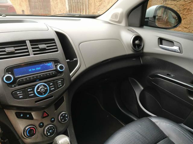 Vendo Sonic Sedan 1.6 - Foto 5