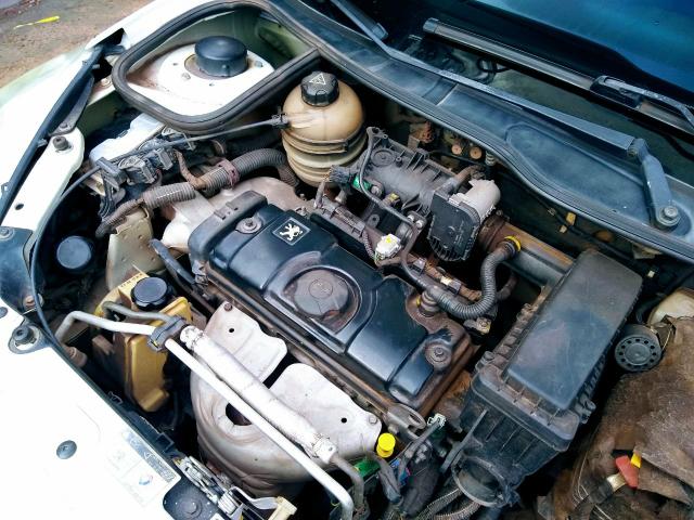 Peugeot 207 - Foto 10