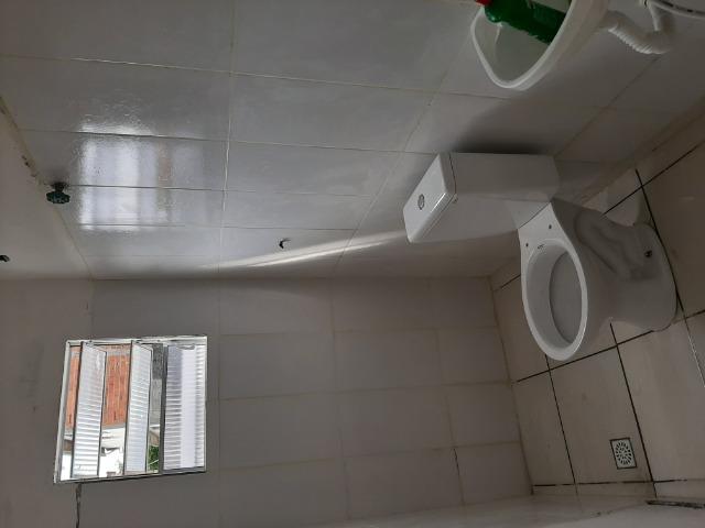 Aluga casa, quarto , sala , cozinha, banheiro e área de serviço - Foto 2