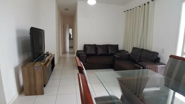 Apartamento, com suíte e lazer completo, 2 vagas de garagem soltas