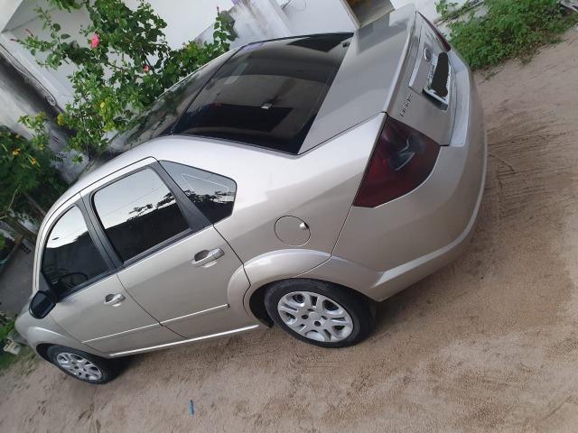 Carro sedã - Foto 3