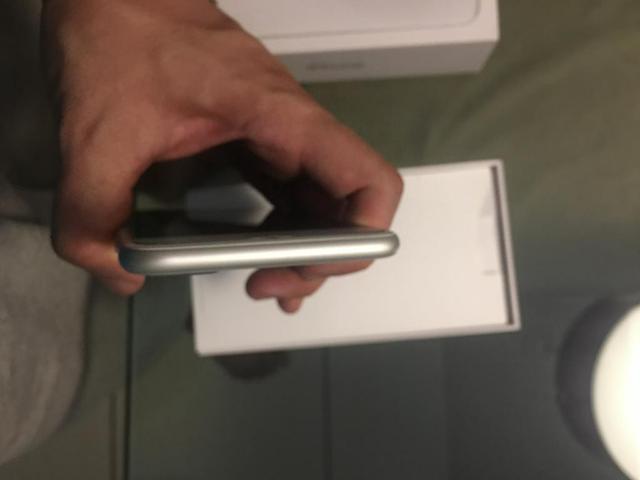 Iphone 8 plus 64gb - Foto 3