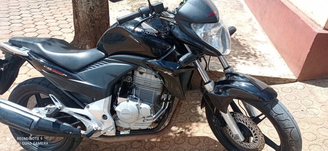 CB 300