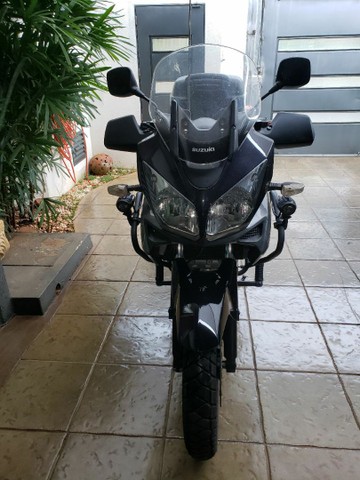 SUZUKI VSTRON 1000