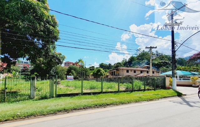 Terreno na avenida principal no Centro de Penedo em Itatiaia - RJ. Com 3.000m²