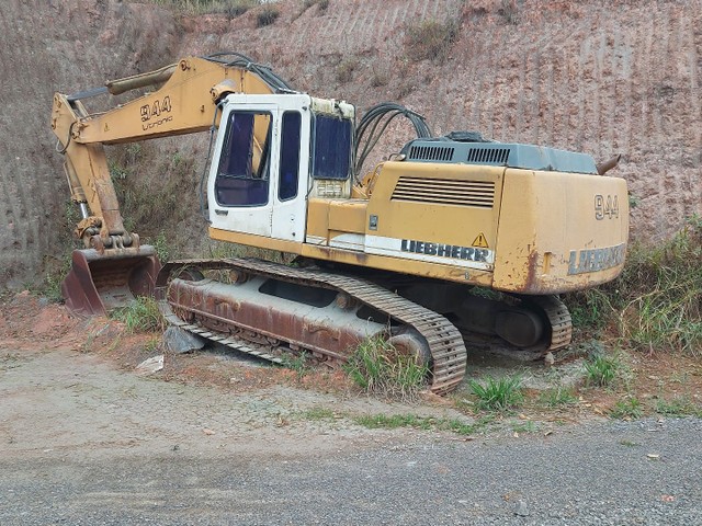 Escavadeira LIEBHEER 944 / 2004  