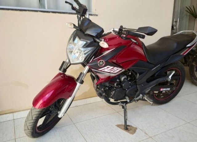 MOTO YAMAHA SEMI NOVA ENTRADA DE 1.454,86 FÁCIL PARCELAMENTO