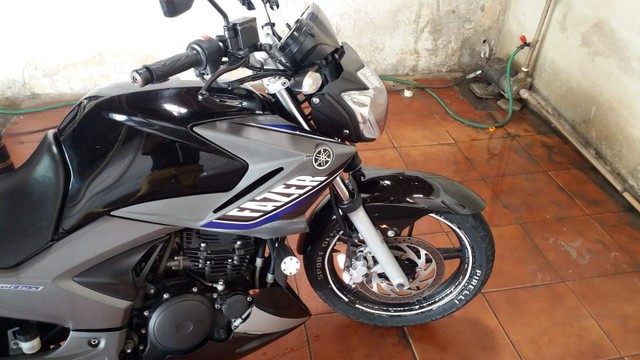 MOTO FAZER 2015 TOP