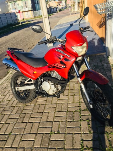 MOTO TOP