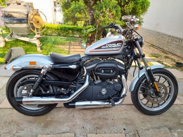 HARLEY DAVIDSON XL 883R