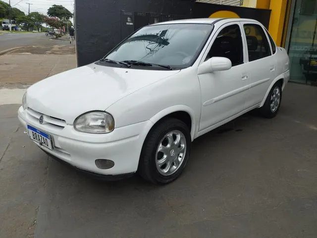 Comprar Sedan Chevrolet Corsa Sedan 1.6 Gls 4P Prata 1998 em